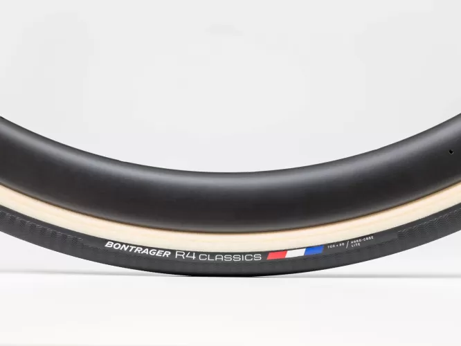 BontragerR4ClassicsHardCaseLiteHandmadeClincher_23397_A_Alt2